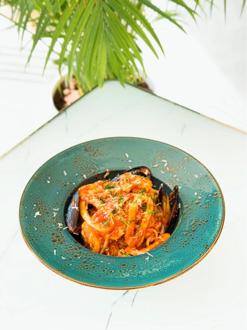 Linguine Seafood Pasta–​
